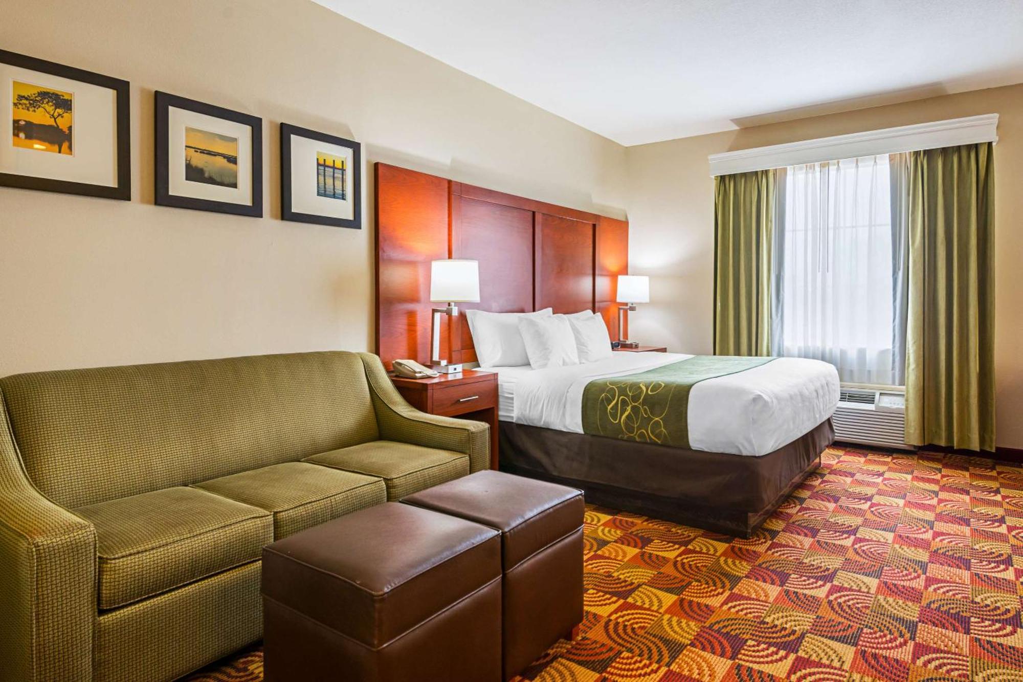 Comfort Suites Lake Charles Exterior photo